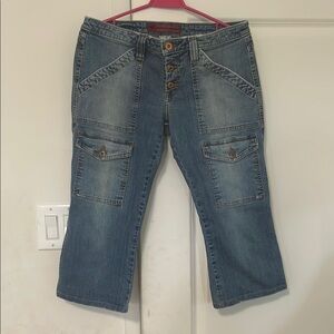 Parasuco Blue Ankle Cropped Jeans with Distinctive Stitching
